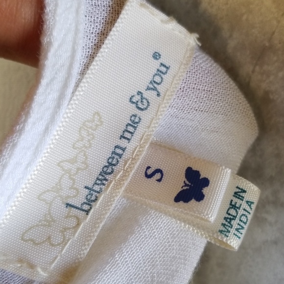 Crop Top Neon Embroidered - Picture 6 of 6